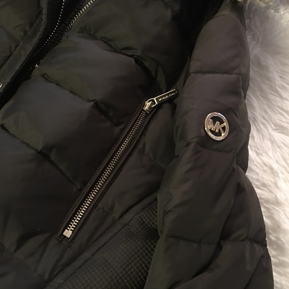 Michael Kors faux fur down coat - Picture 7 of 10